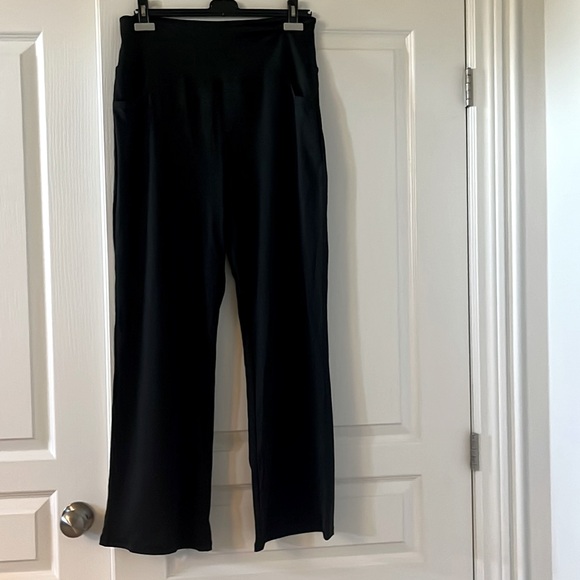NWT Black wide leg yoga pant - Picture 1 of 5